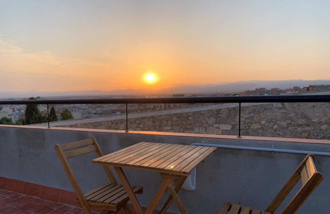 Apartamento 2 En La Muralla Romana Junto A La Catedral Tarragona Luaran gambar
