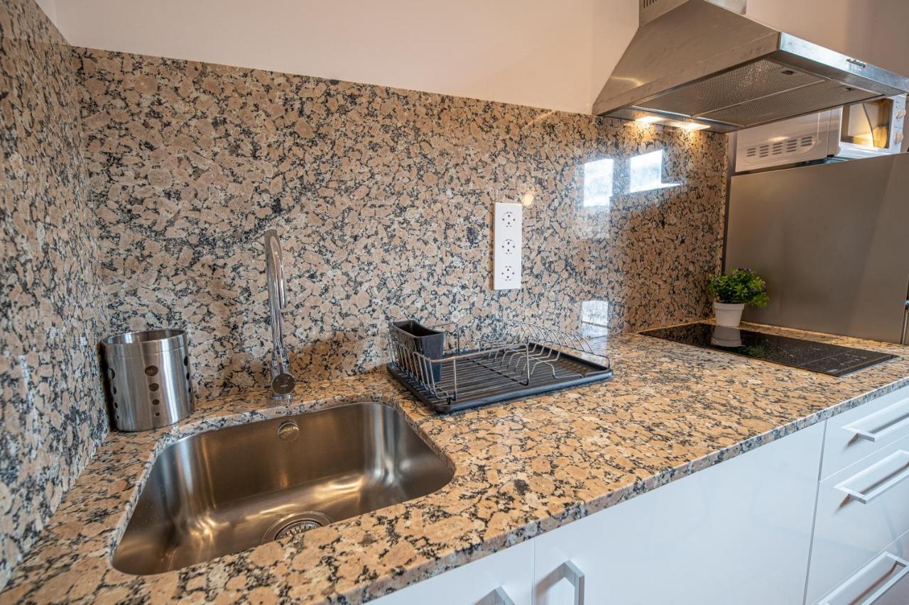 Apartamento 2 En La Muralla Romana Junto A La Catedral Tarragona Luaran gambar