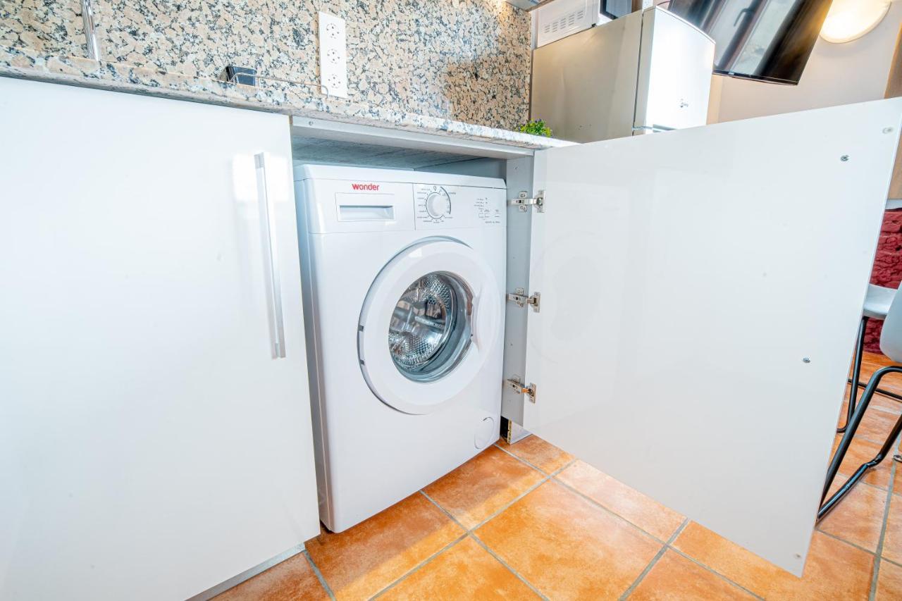 Apartamento 2 En La Muralla Romana Junto A La Catedral Tarragona Luaran gambar