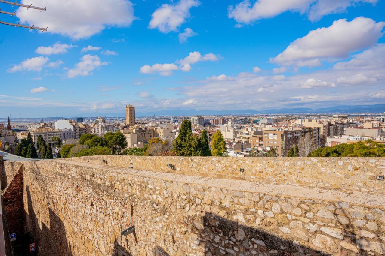 Apartamento 2 En La Muralla Romana Junto A La Catedral Tarragona Luaran gambar